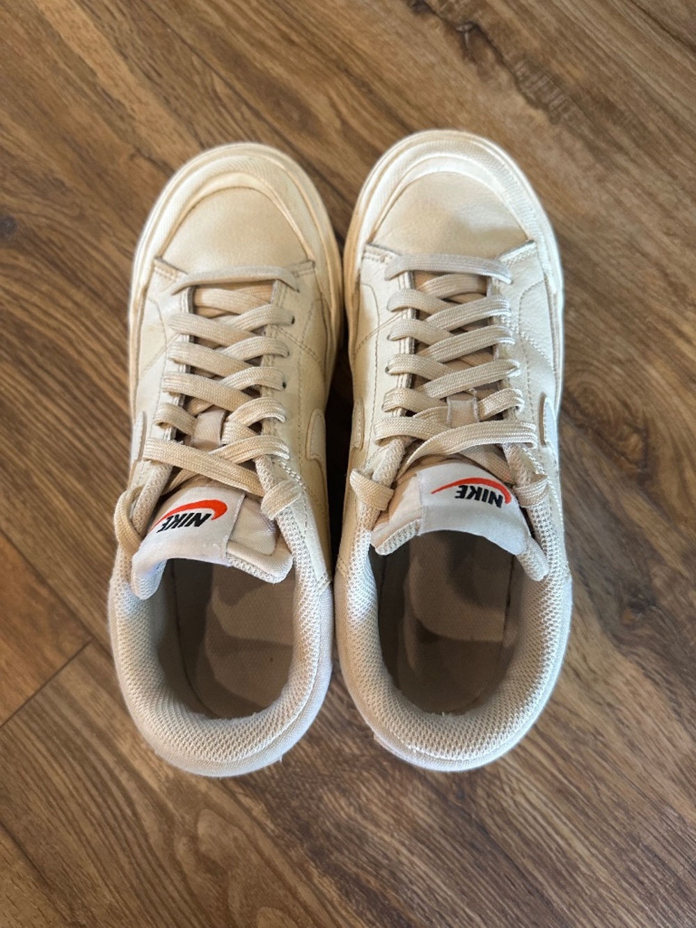 Nike Court Legacy Lift